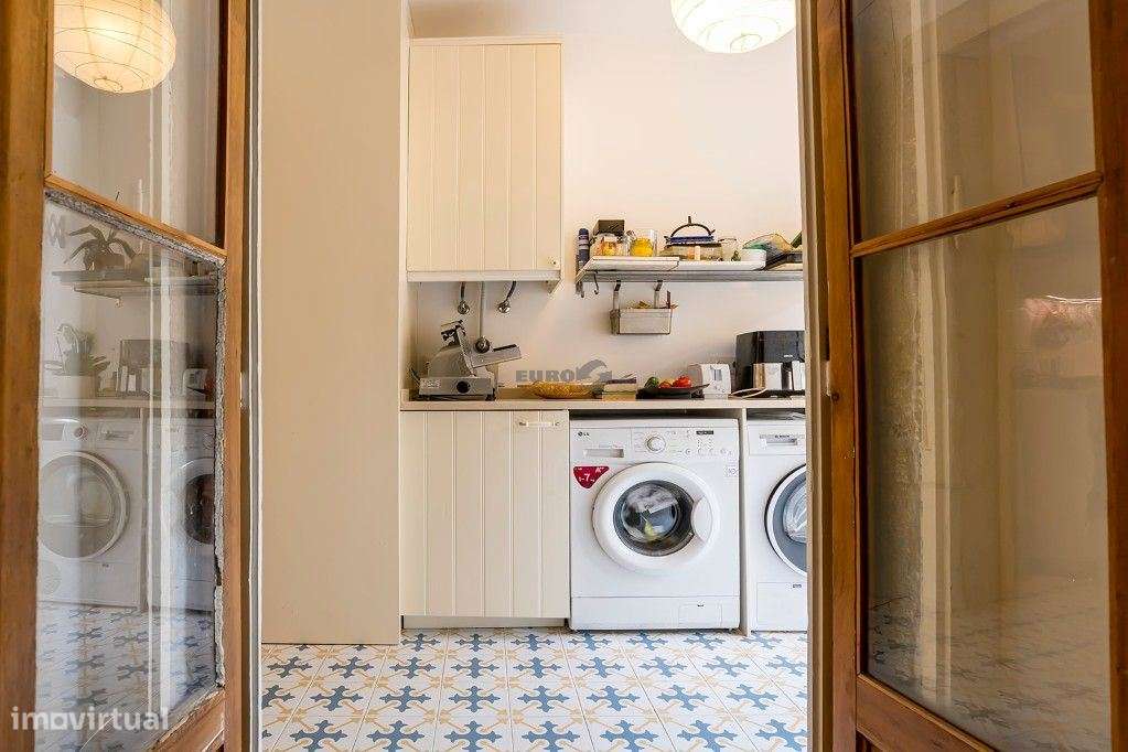 Moradia duplex na Graça com 5 Quartos e Jardim-19