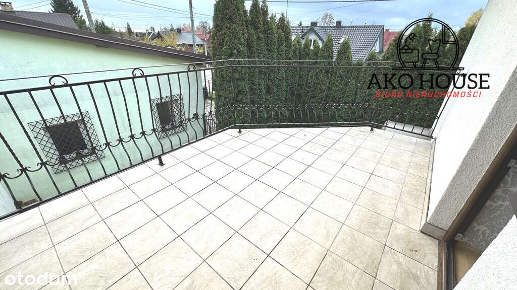 Dom 240 m² pod inwestycję – 4 lokale + 2 garaże!-10