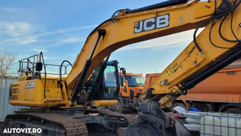 JCB JS300LC - 2