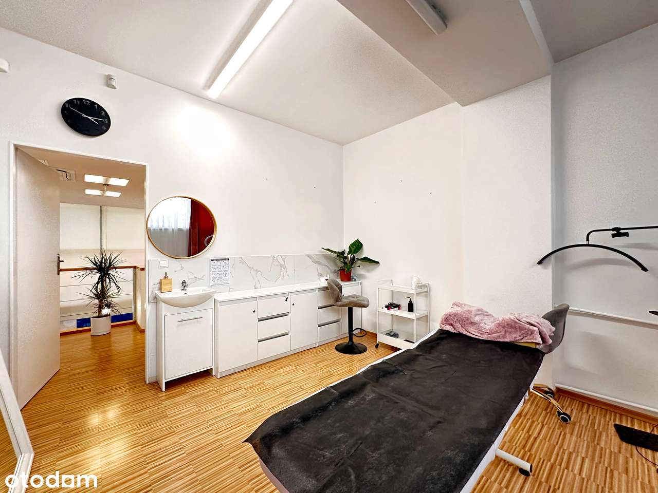 Gotowy biznes beauty - prestiżowa lokalizacja, centrum Wrocławia-9