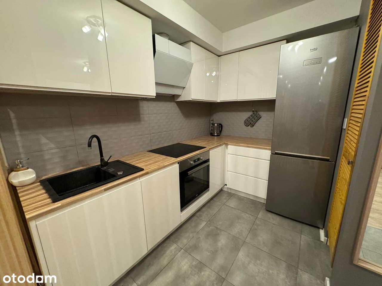 Nowoczesne mieszkanie z klimatyzacją, garażem - gotowe do zamieszkania - Pełny obrazek: 3/8