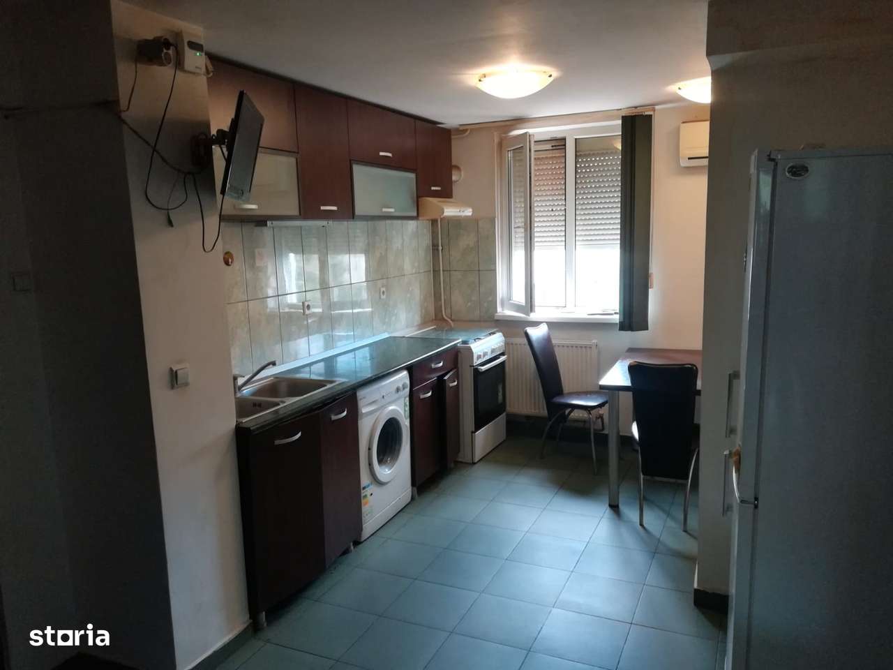 Apartament 3 camere - Titan - Bld 1 Decembrie - Metrou