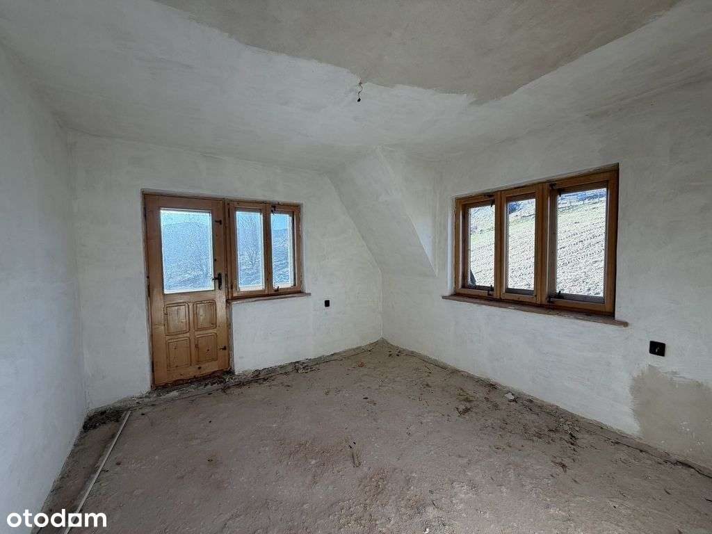 Dom z pięknym widokiem w stanie surowym Witów-17