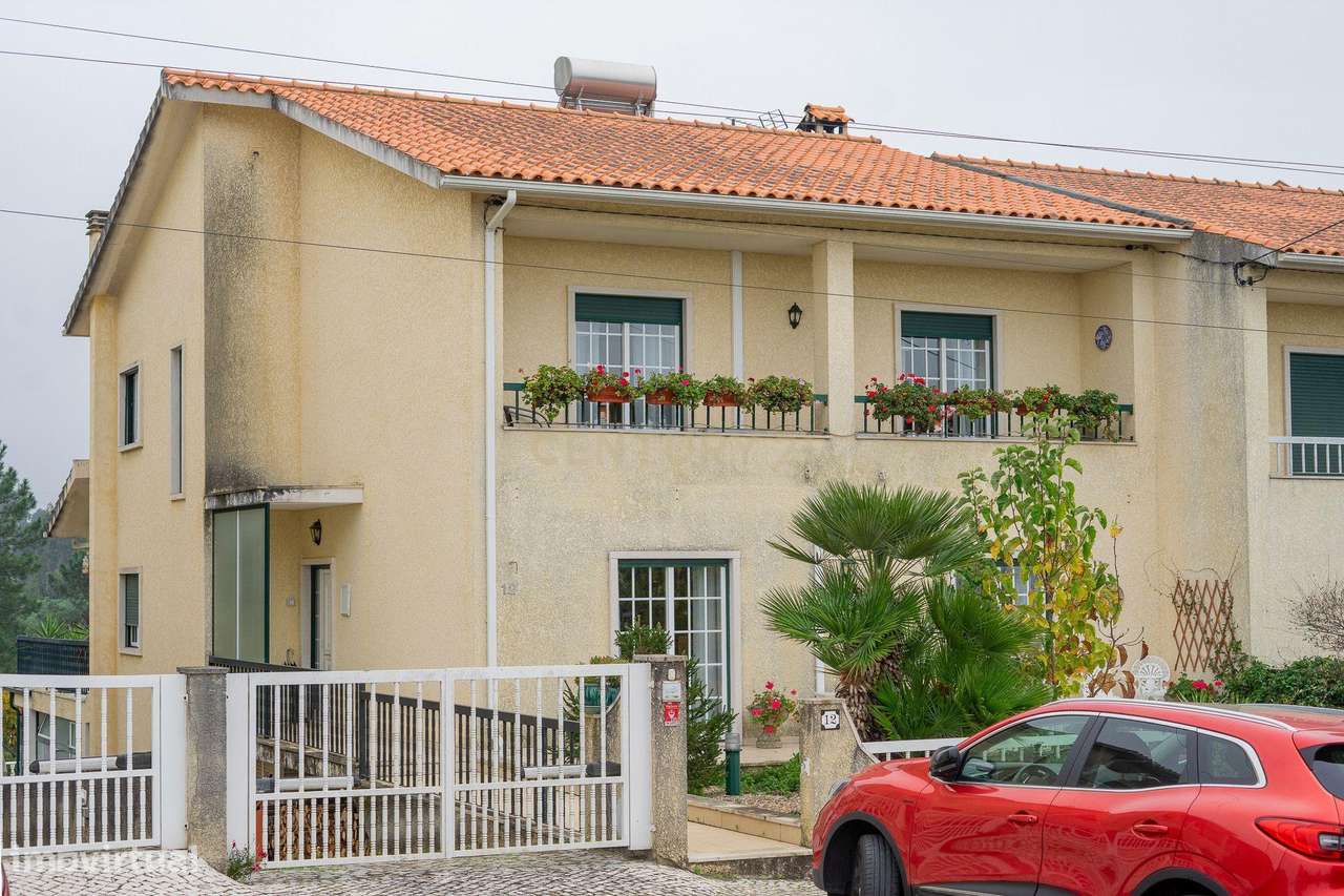 Moradia T4 com piscina e licença AL - Grande imagem: 5/57