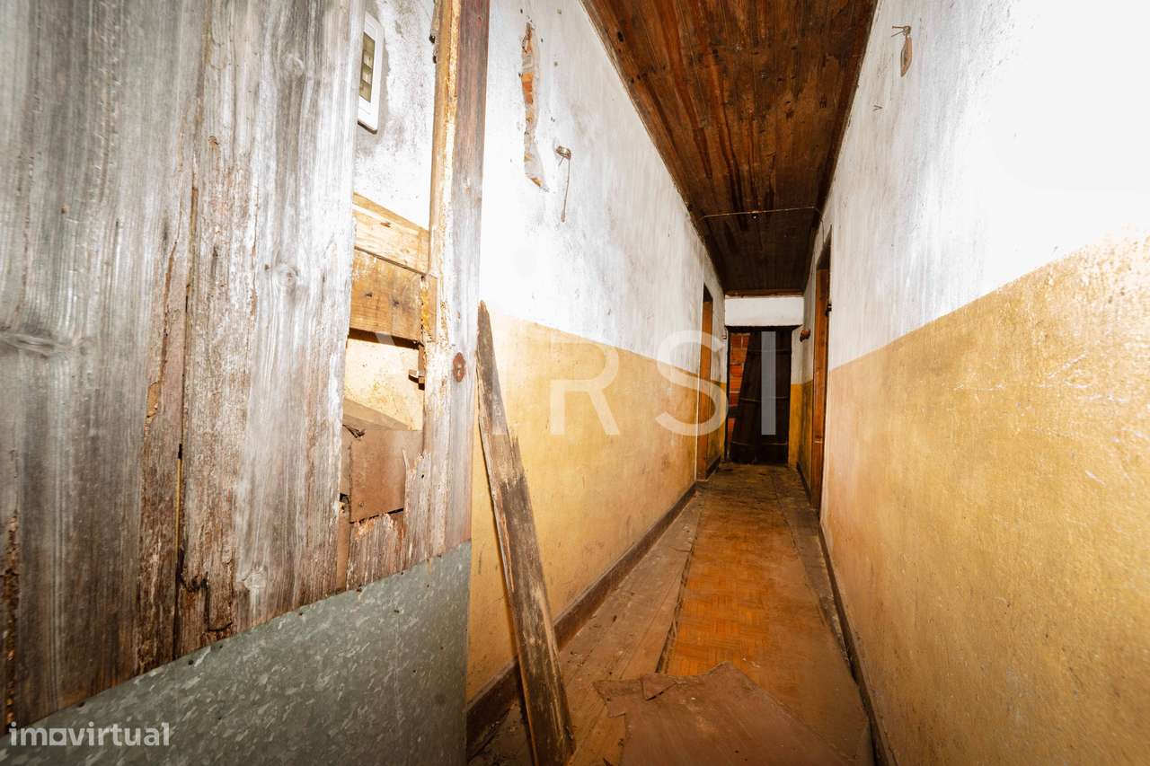 Moradia para reabilitar a 15 min de Coimbra - Urzelhe-15