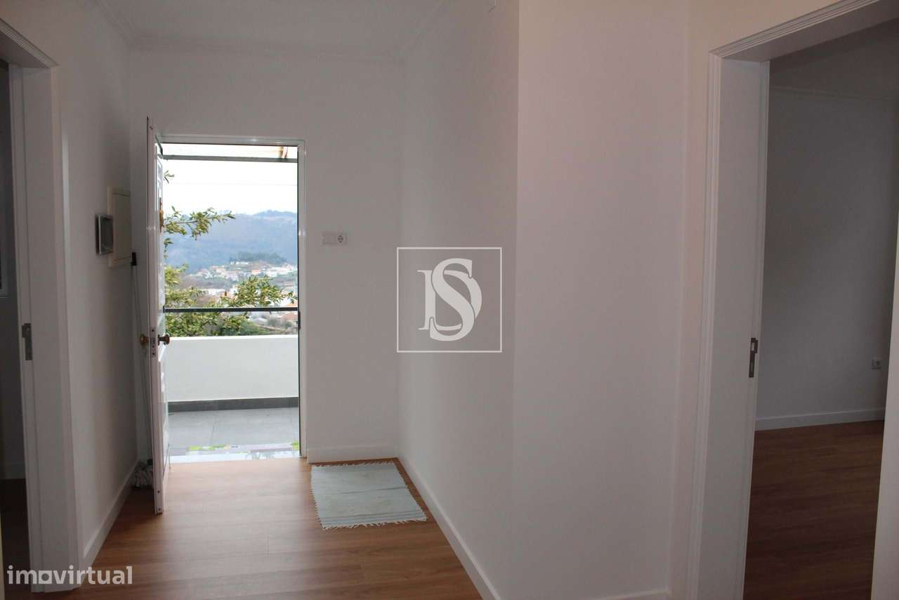 Moradia  T2+1 em Lustosa-15