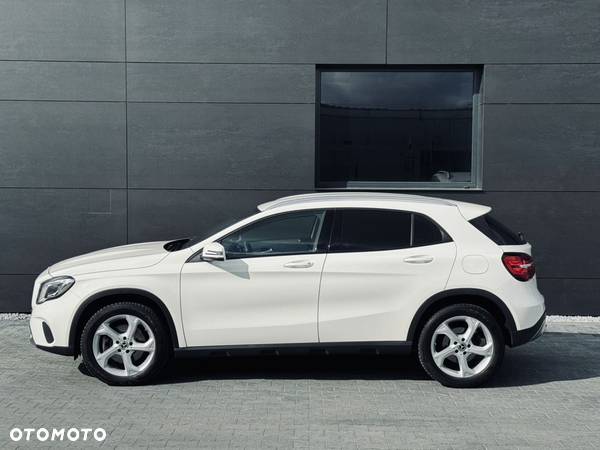 Mercedes-Benz GLA 220 4-Matic Style - 3