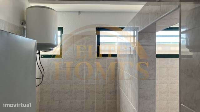 Armazém para venda na Quinta do Anjo.-28