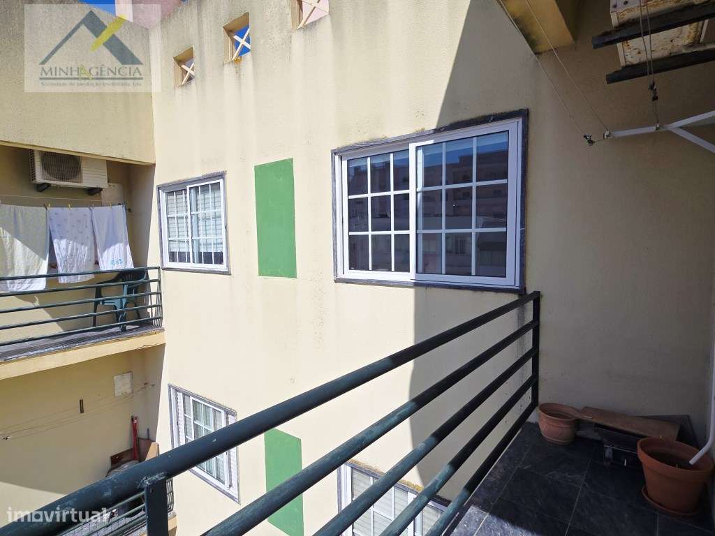 Apartamento T2 no Vale do Cobro em Setúbal-7