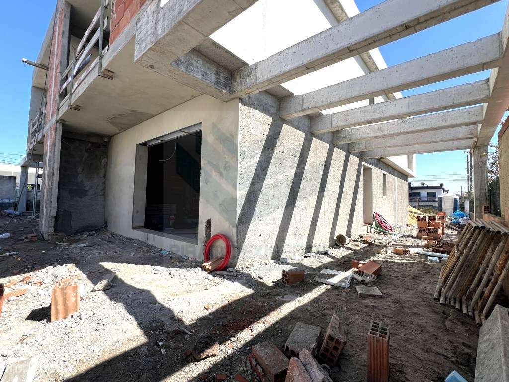 Moradia Geminada T4 Duplex Venda Seixal - Grande imagem: 5/13