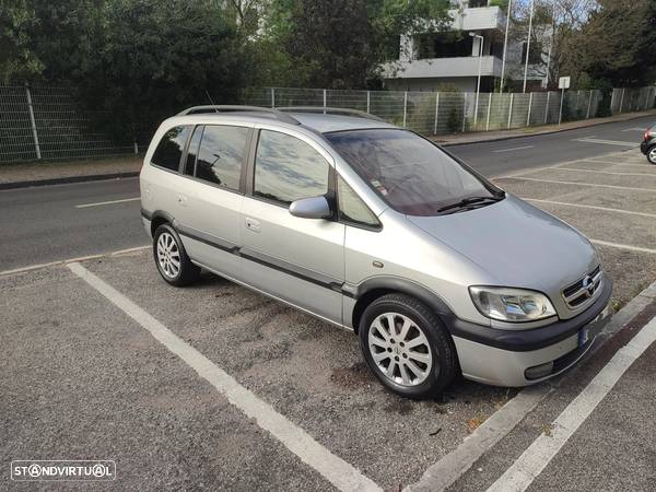 Opel Zafira 2.2 DTi Elegance - 1