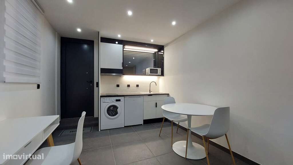 Garagem em zona nobre da cidade de Coimbra, Alta - Grande imagem: 5/6