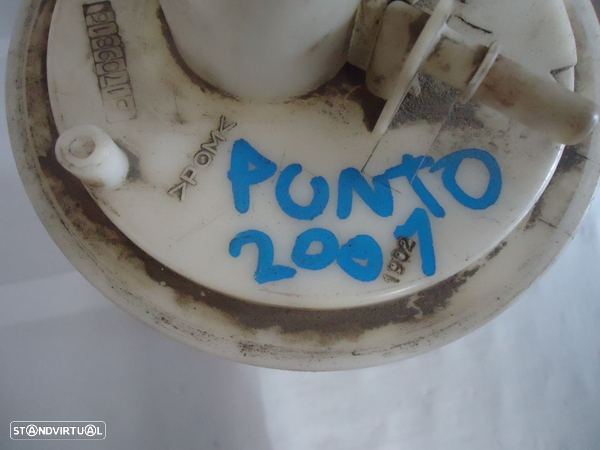Bomba / Boia de Combustível Fiat Punto de 2001 - 3