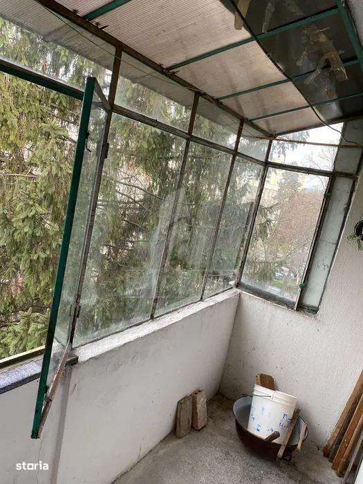 Apartament 3 camere în zona SCARISOARA - Imagine principală: 5/8