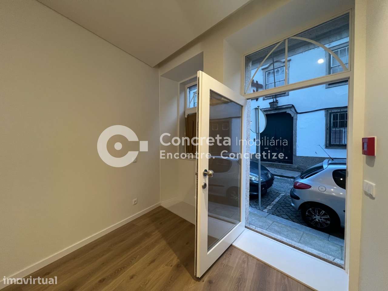 Apartamento T1 Duplex novo no centro histórico de Braga-13