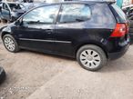 Dezmembrez VW Golf 5 - 3