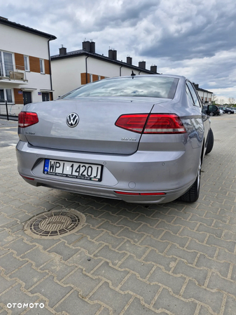 Volkswagen Passat 2.0 TDI SCR Trendline - 7