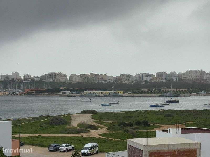 Moradia T4 com Piscina | Vista Rio Arade | Ferragudo - Grande imagem: 5/12