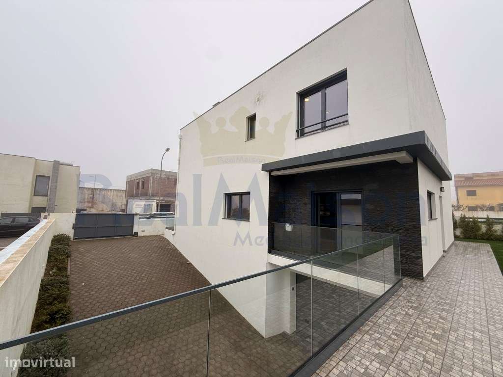 Fantástica Moradia T4 - Abrunheira (Sintra) - Grande imagem: 2/26