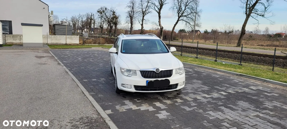 Skoda Superb 2.0 TDI Elegance DSG - 19