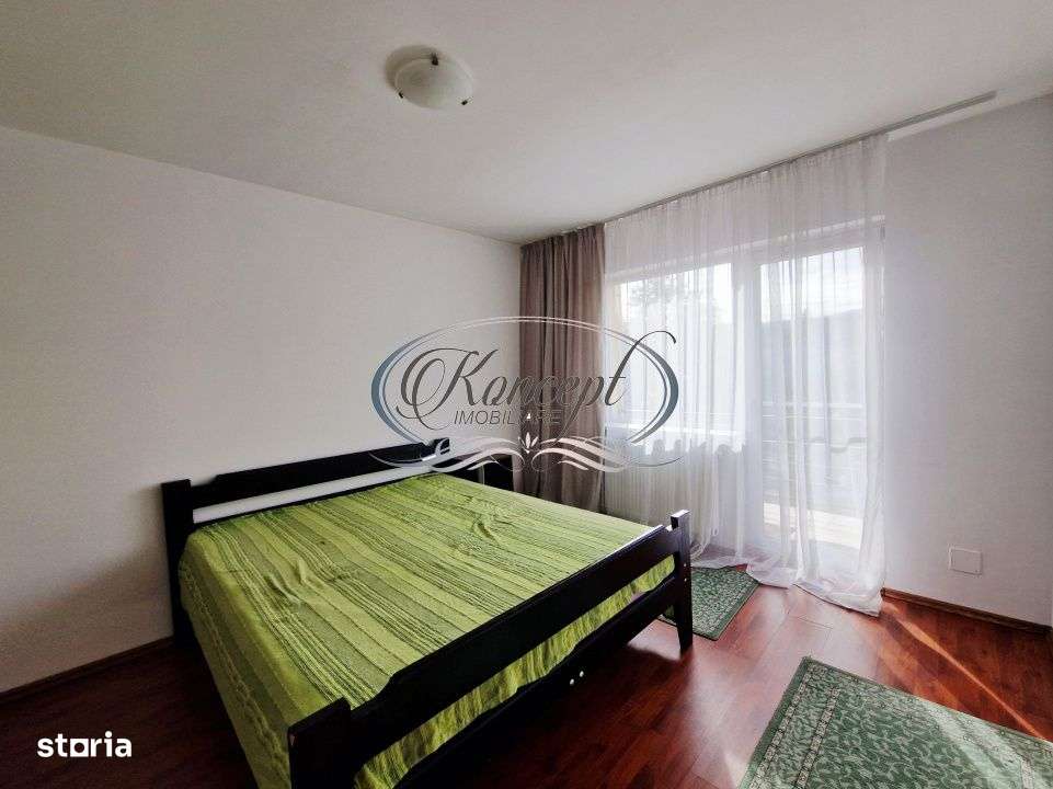 Casa moderna cu mansarda si curte comuna in zona Campului-5