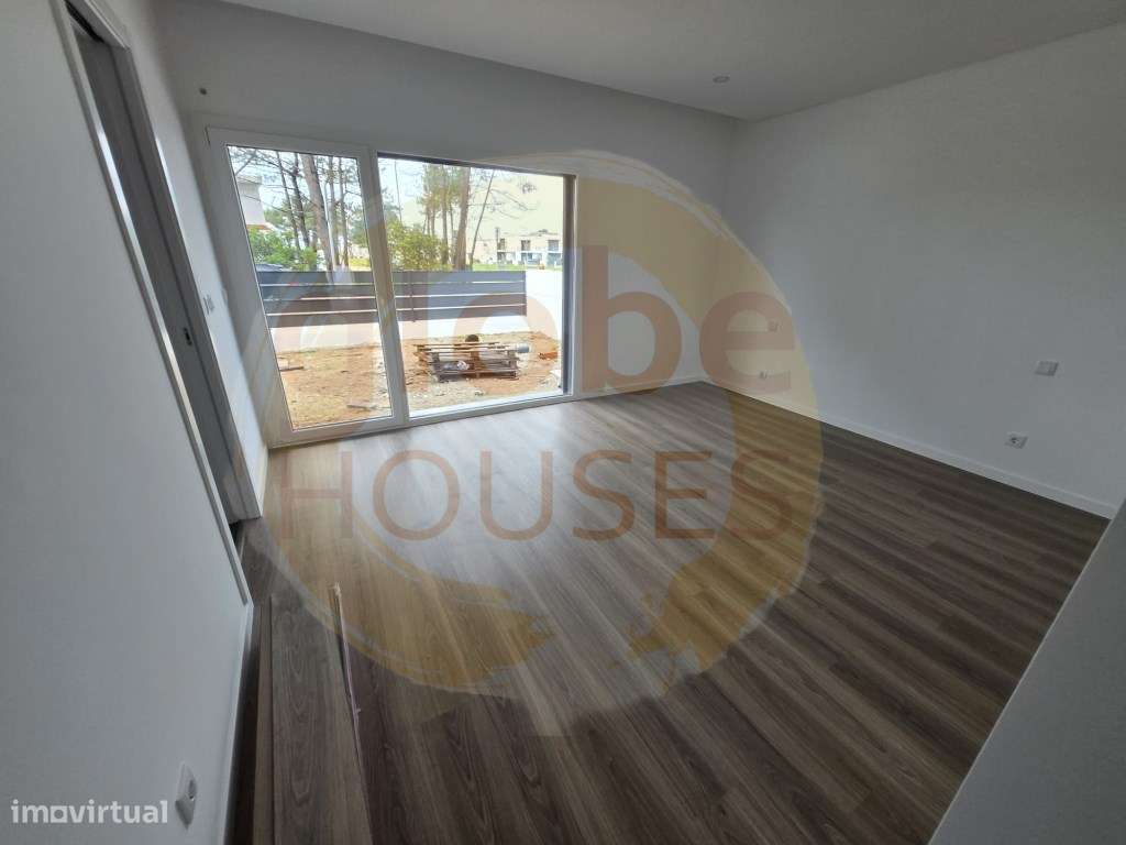 Moradia T3+1 com Piscina e Garagem - Lagoa de Albufeira-21