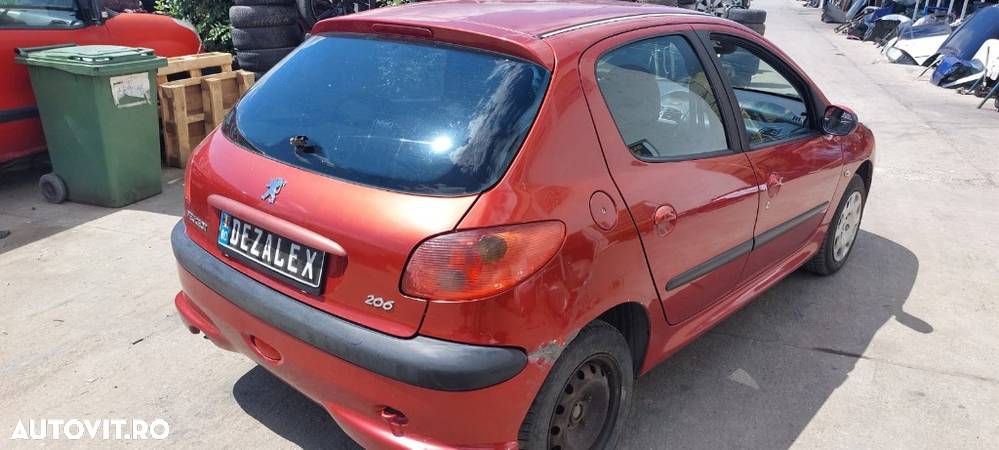 Dezmembrari Peugeot 206 1.4 benzina 2003 - 4