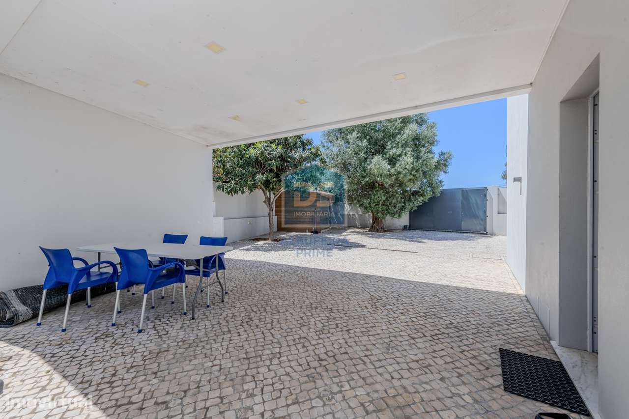 Moradia T4 Venda em Santa Bárbara de Nexe,Faro-50
