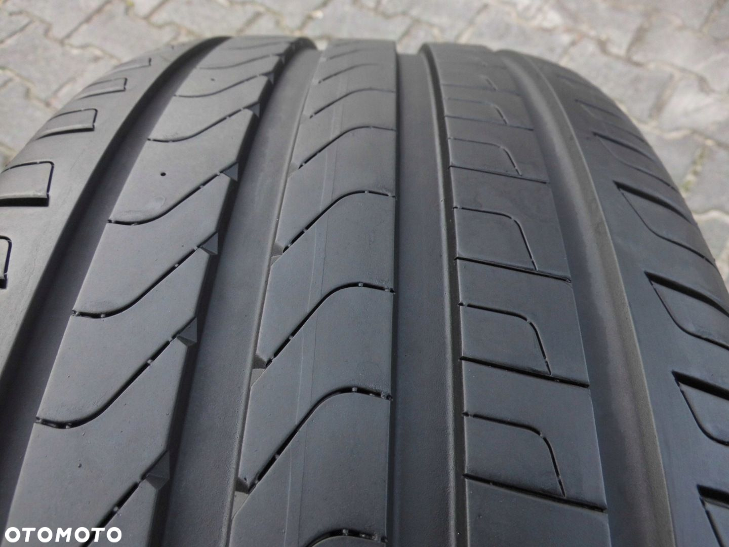 OPONA PIRELLI CINTURATO P7 275/40 18 103Y LATO - 2