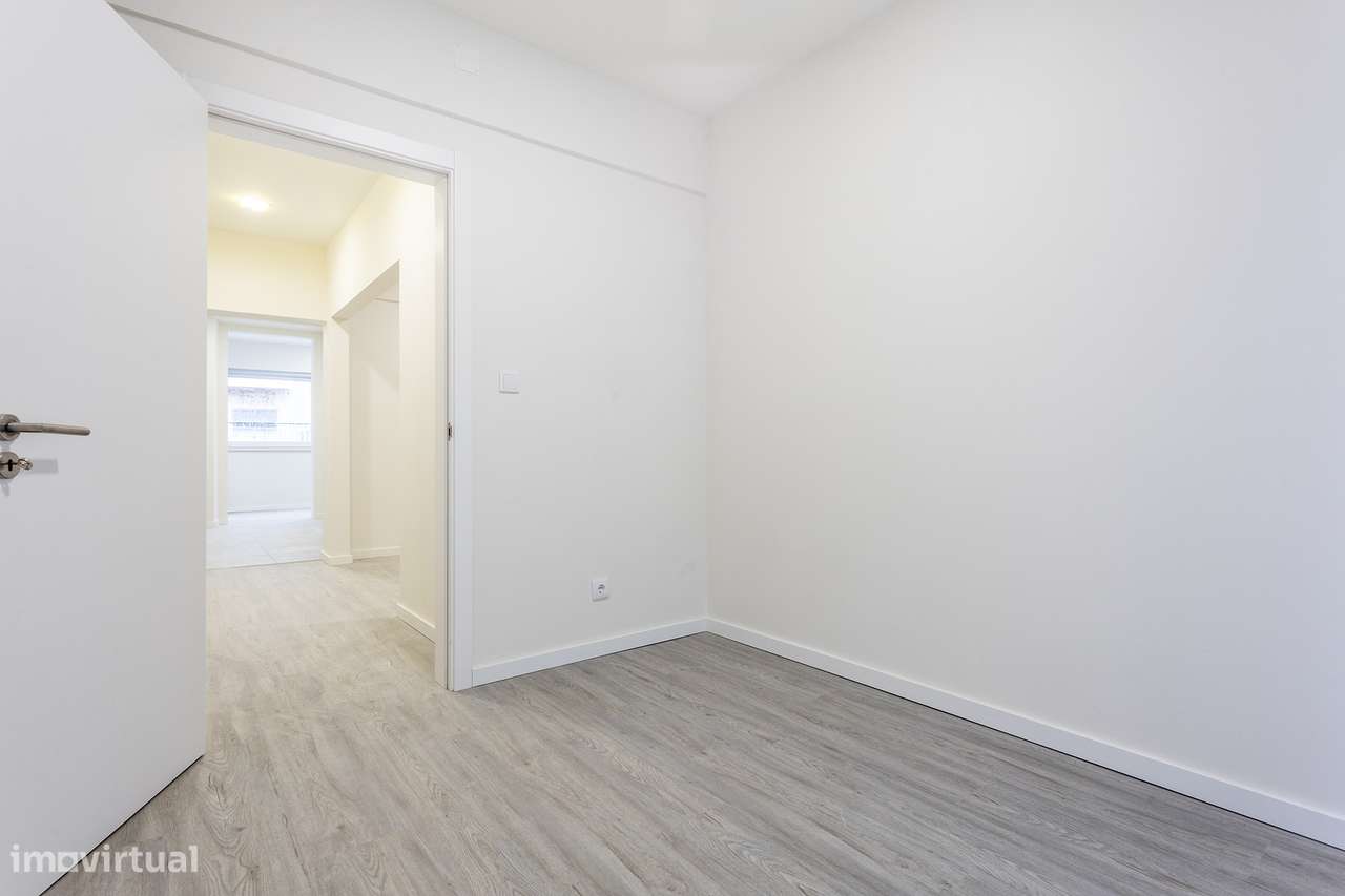 Para Arrendar: T3 com pátio privado em Campolide - Grande imagem: 5/25