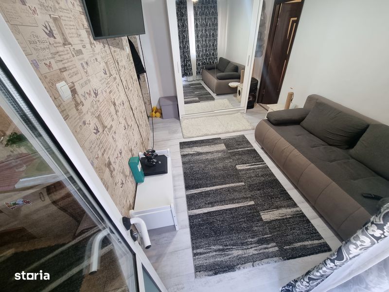 Apartament 2 camere, Targu Jiu, zona Piata Mica, etaj 2/4