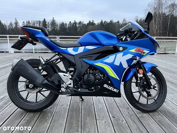 Suzuki GSX-R - 4