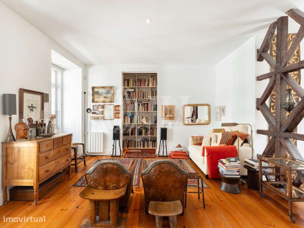 Apartamento T4 na zona histórica de Lisboa - Grande imagem: 2/25