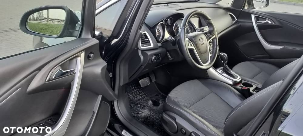 Opel Astra IV 2.0 CDTI Cosmo - 13