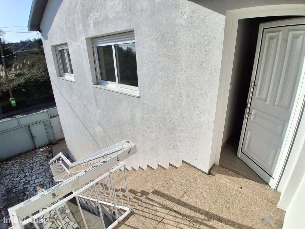 Andar Moradia T3 Renovado com Garagem - S. Cosme, Gondomar-6