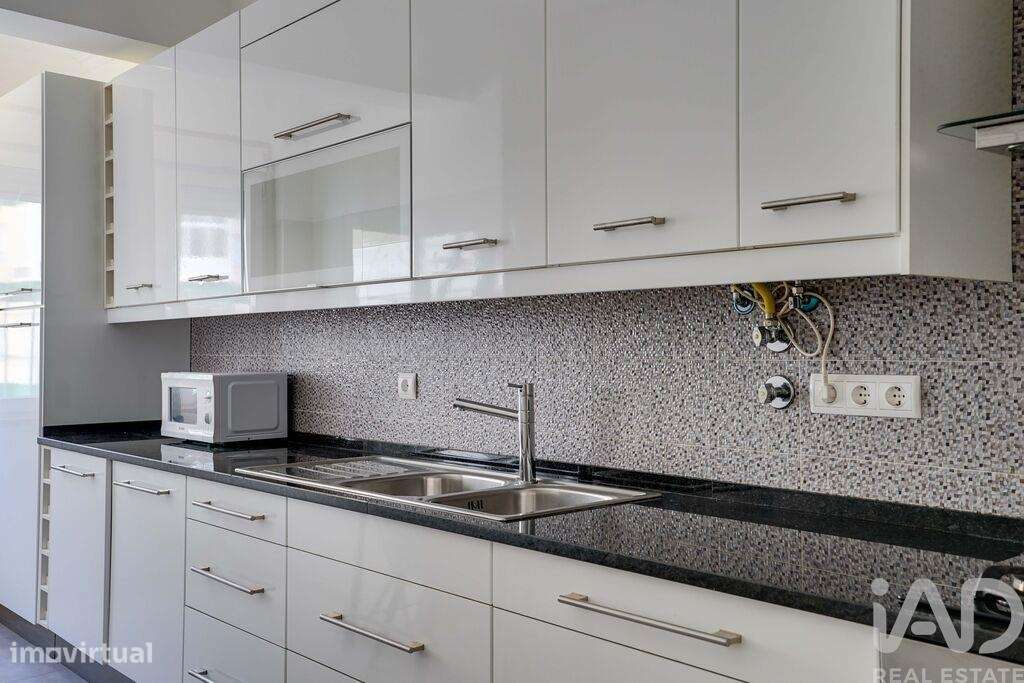 Apartamento T2 em Penha de França de 122,00 m2 - Grande imagem: 3/22