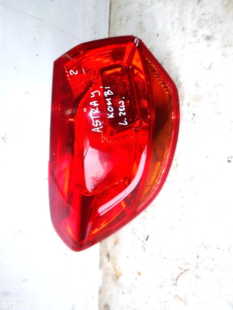 opel astra iv 4 j kombi lampa tył lewa tylna - 1