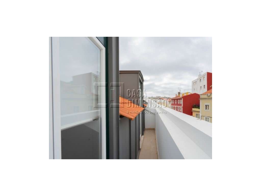 Apartamento de tipologia T2 com 51 m2 totalmente renovado, mobilado...-14