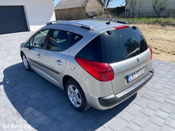 Peugeot 207 1.4 16V Sporty - 21