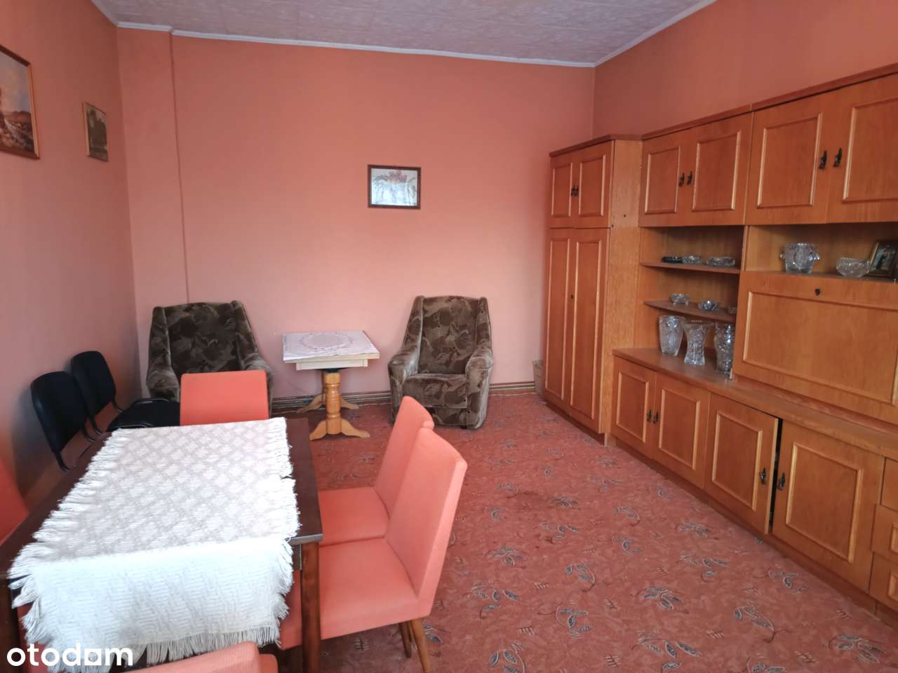 2 pokojowe mieszkanie do remontu na I piętrze + garaż ul. Jaworzyńska-1