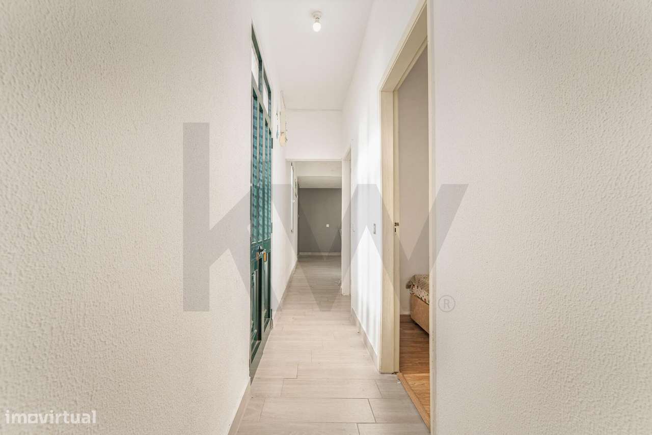 Moradia T1+1 em São Roque com fantástica vista mar-13