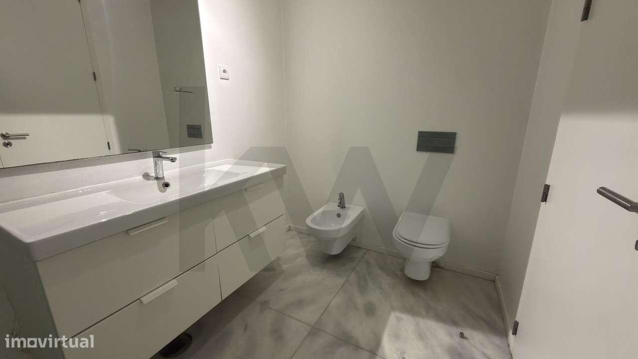 Apartamento T3 Condominio com piscina Belas Clube Campo-31