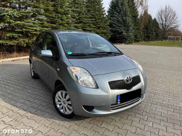 Toyota Yaris 1.3 Sol Premium - 6