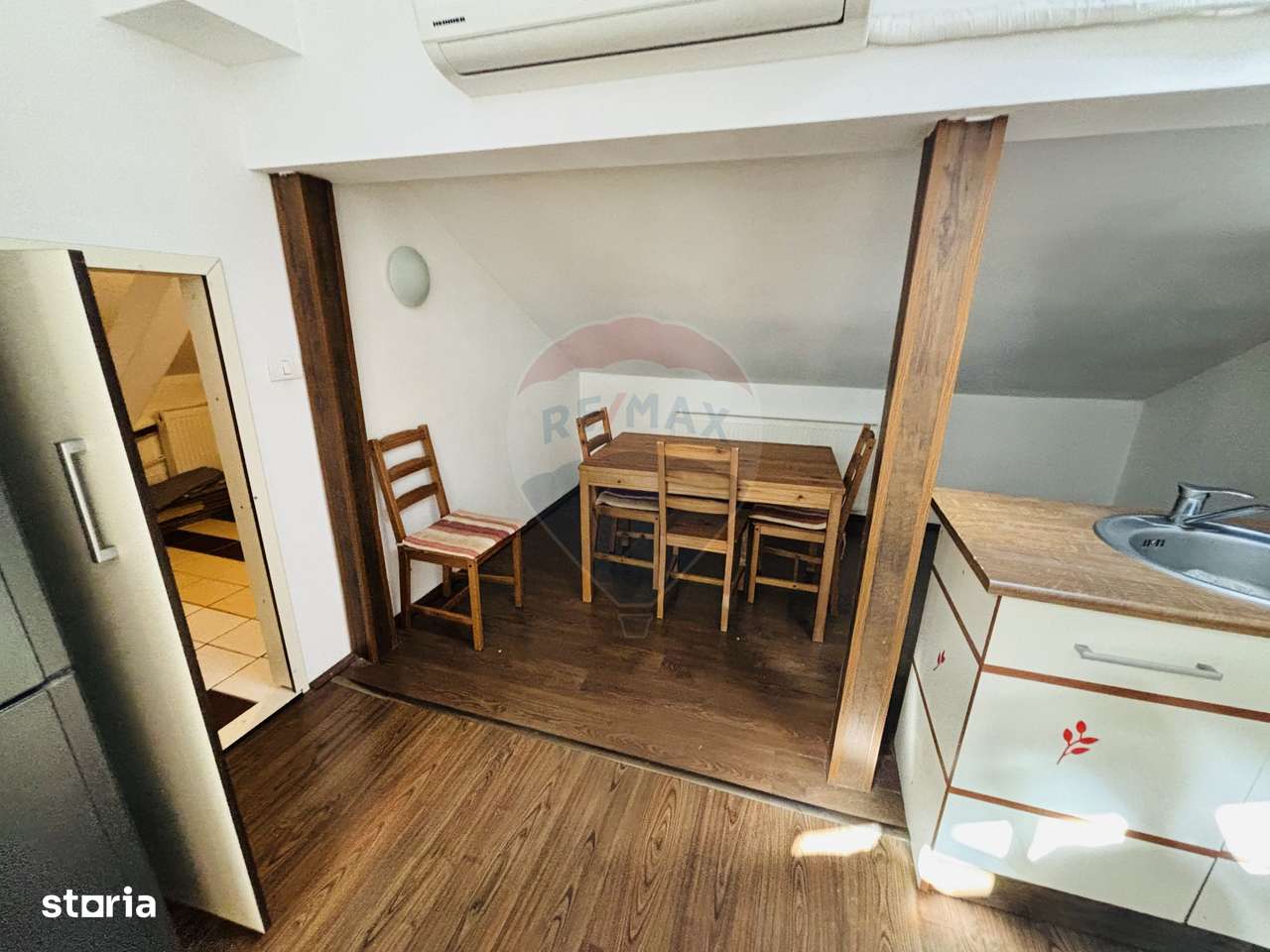 OPORTUNITATE Apartament 3 camere de vânzare în zona Giulesti - Imagine principală: 4/15