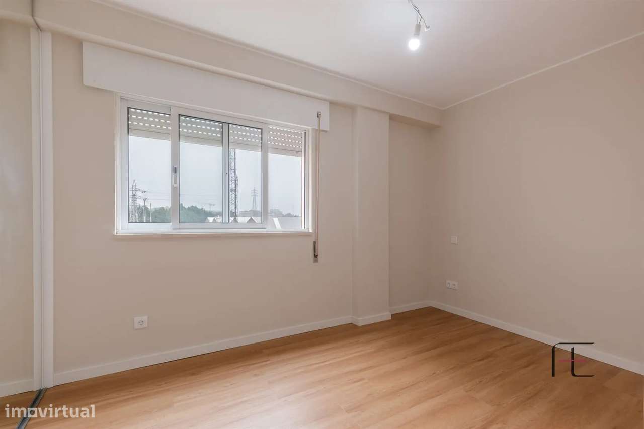 Apartamento T4, Porto, Porto-9