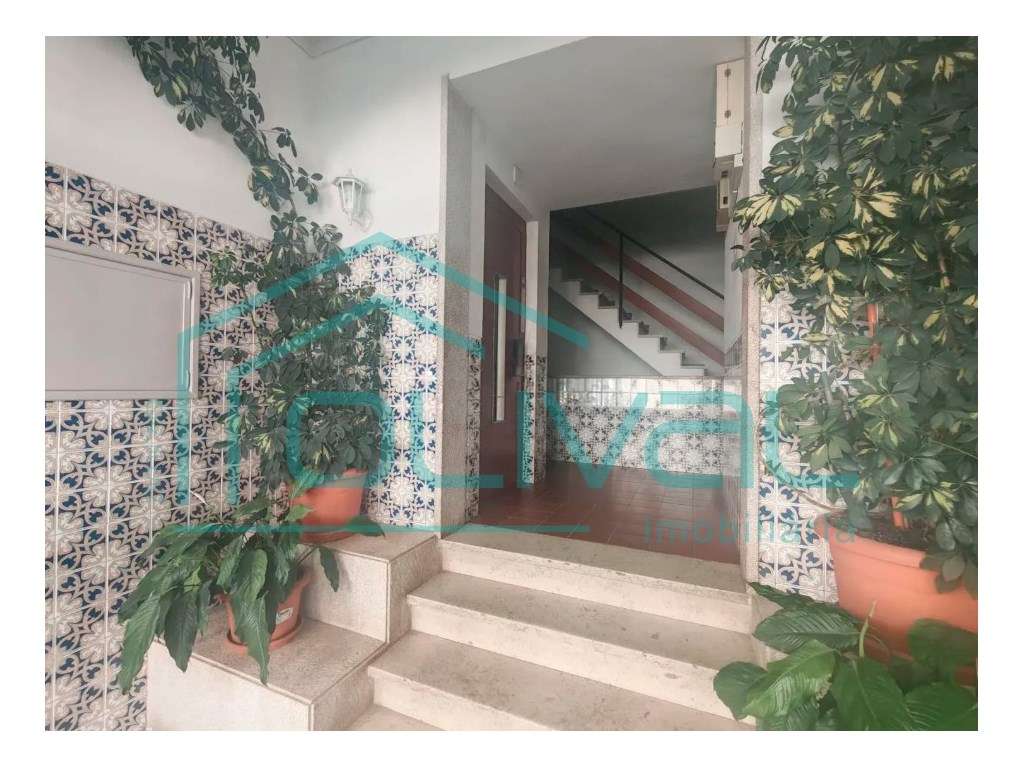 Apartamento T2 em Odivelas-16