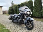 Harley-Davidson Touring Street Glide - 2