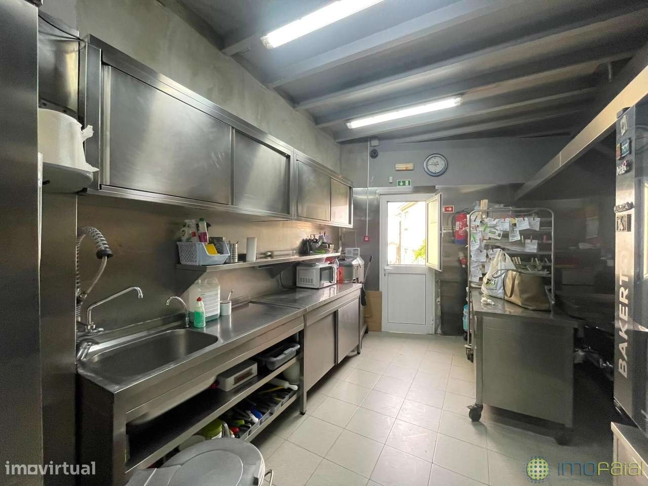 Negócio/Habitação T2-19