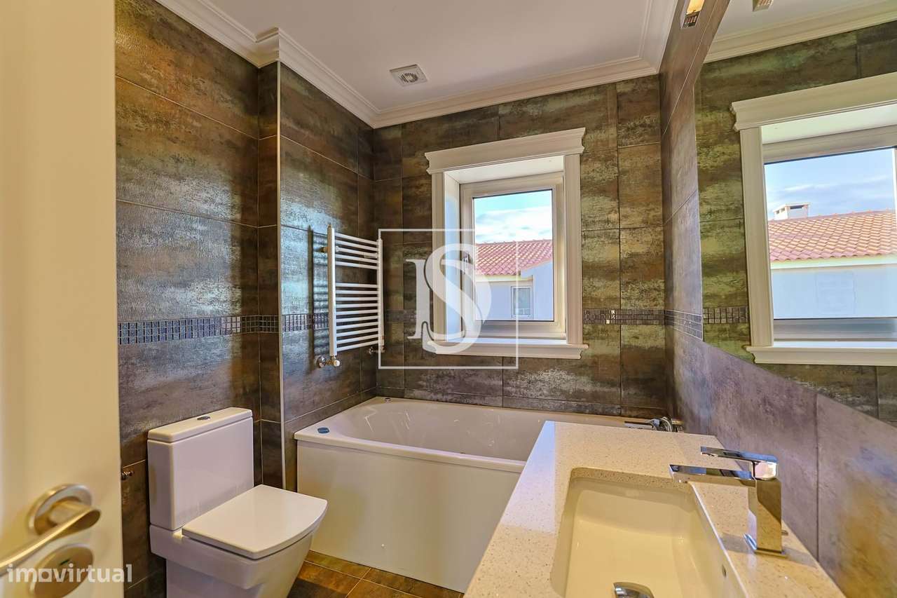 Moradia T4 c/ Piscina, com Vista Mar –  Esposende-17