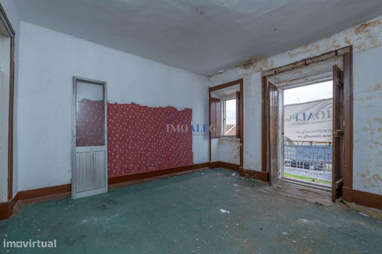 Predios para reabilitação no coração do Montijo - Grande imagem: 4/17